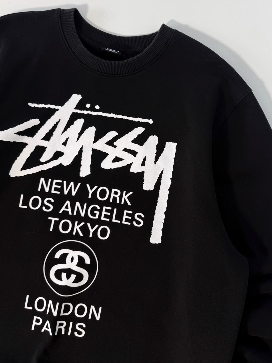 스투시 오버핏 월드투어 블랙 스웻 맨투맨 상품이미지3