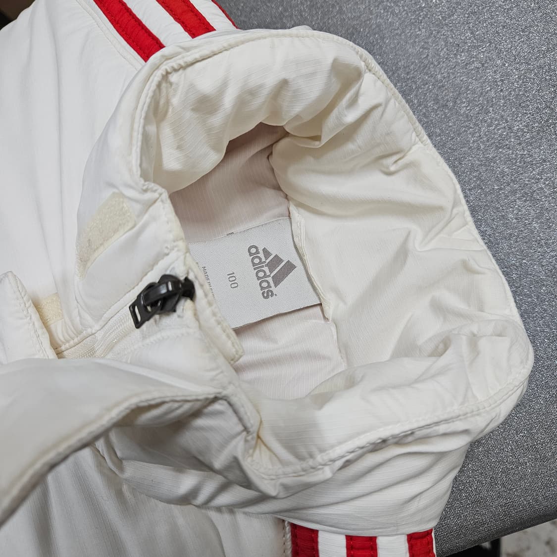00's 아디다스 리버풀 팀가이스트 화이트 패딩 100 상품이미지4