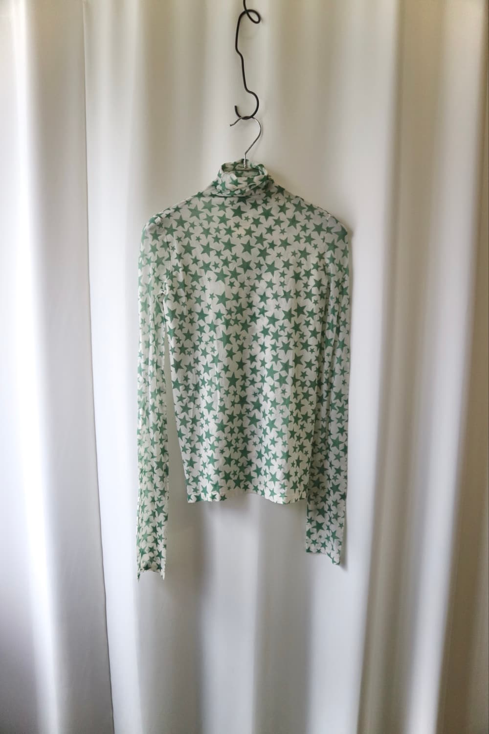 Acne Studios star print turtleneck 상품이미지1
