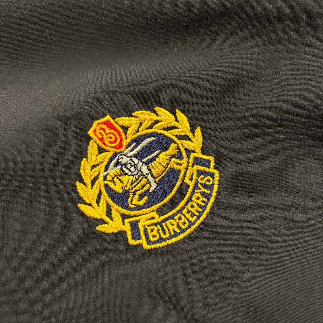 [100] 버버리 런던 블랙 체크 카라 바람막이 자켓 B719 상품이미지4