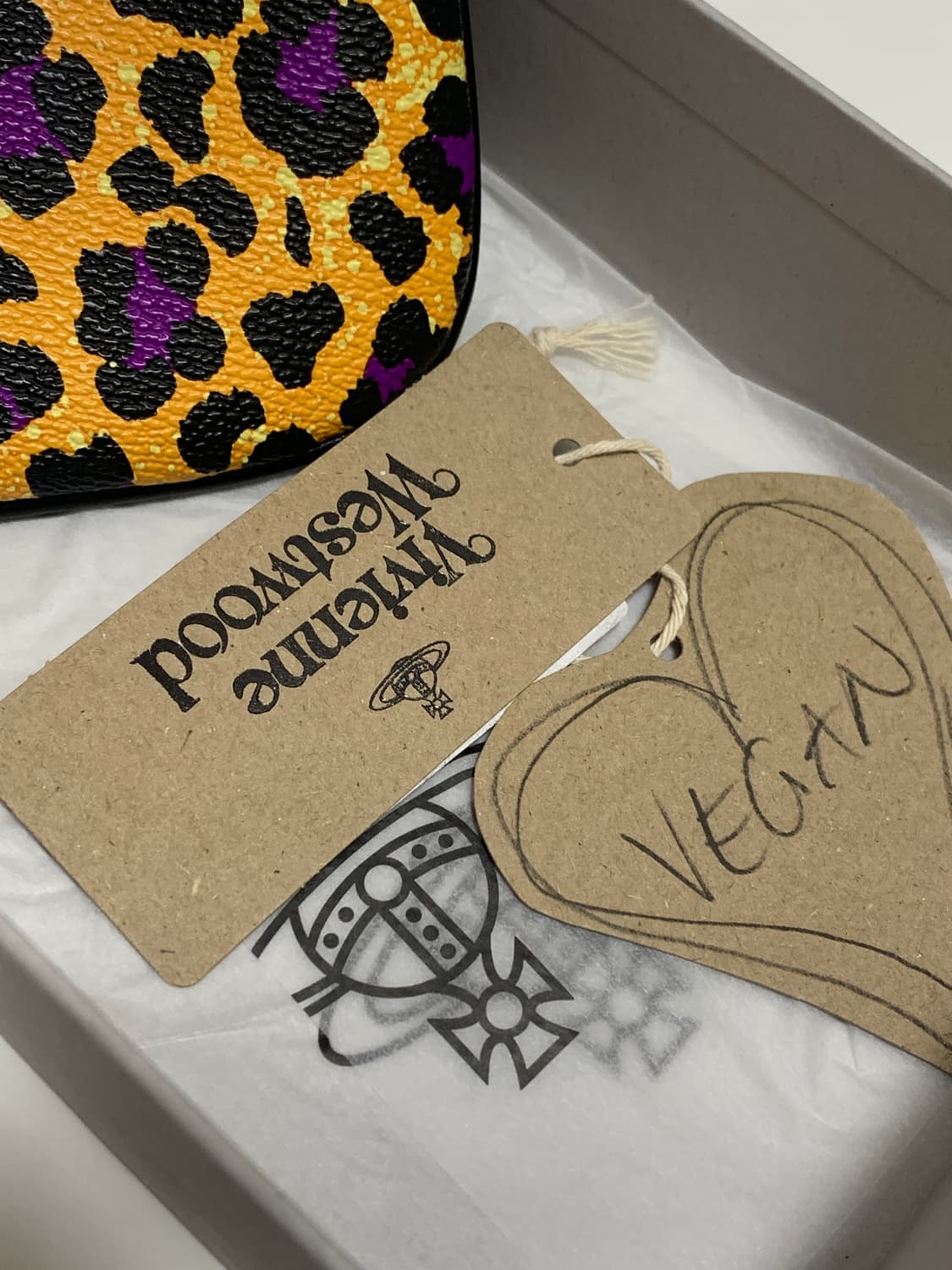 비비안 웨스트우드 애니 미니 야스민 체인 지갑 상품이미지6