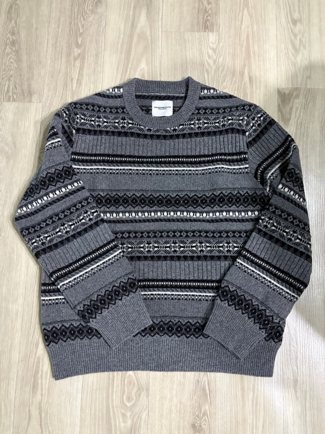 솔로이스트 25aw 페어아일 니트 상품이미지1