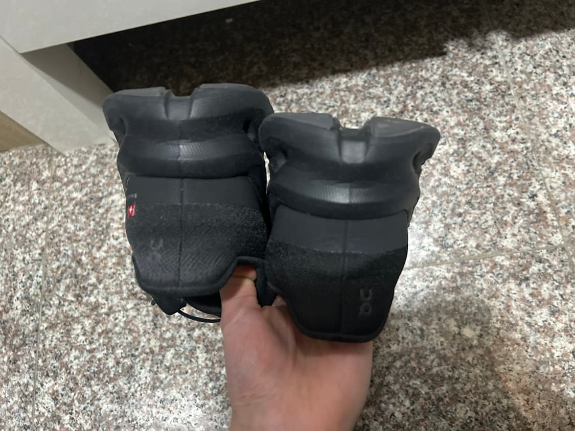 (W) 온 러닝 클라우드틸트 이클립스 블랙 EU 39 상품이미지8