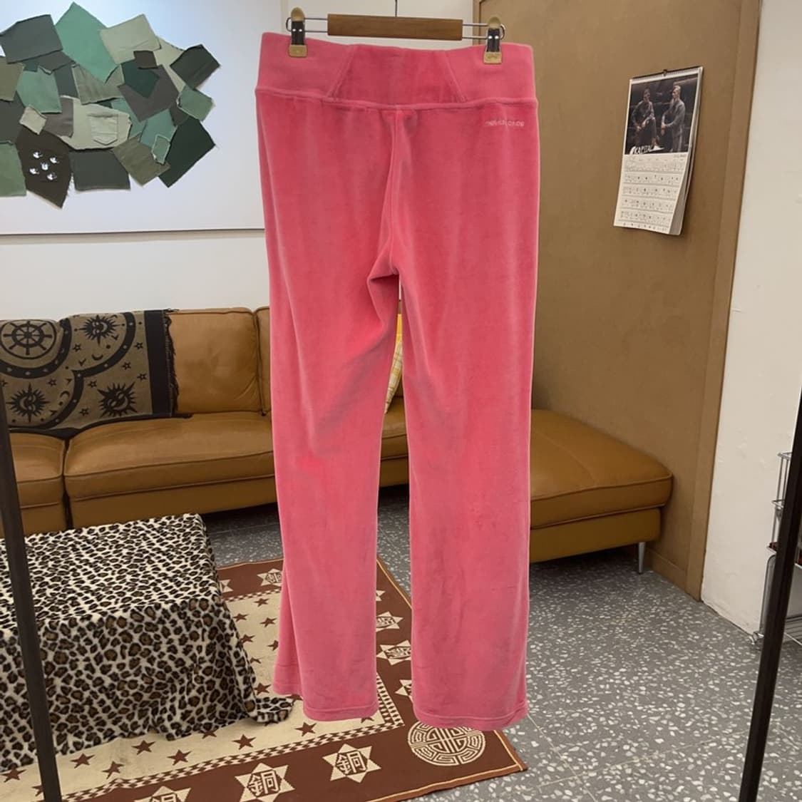뉴발란스 Y2K 레트로 핑크 벨벳 트레이닝 팬츠 S C08910 상품이미지4