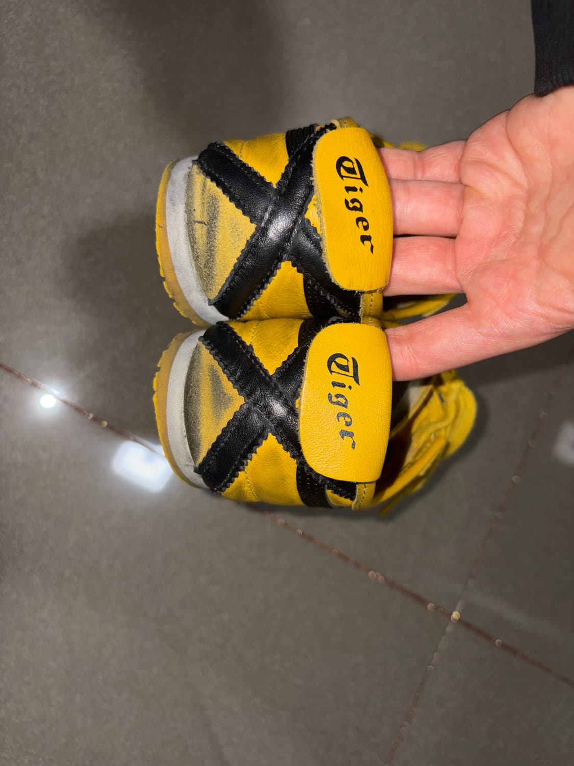 오니츠카 타이거 멕시코 66 옐로우 블랙 상품이미지4