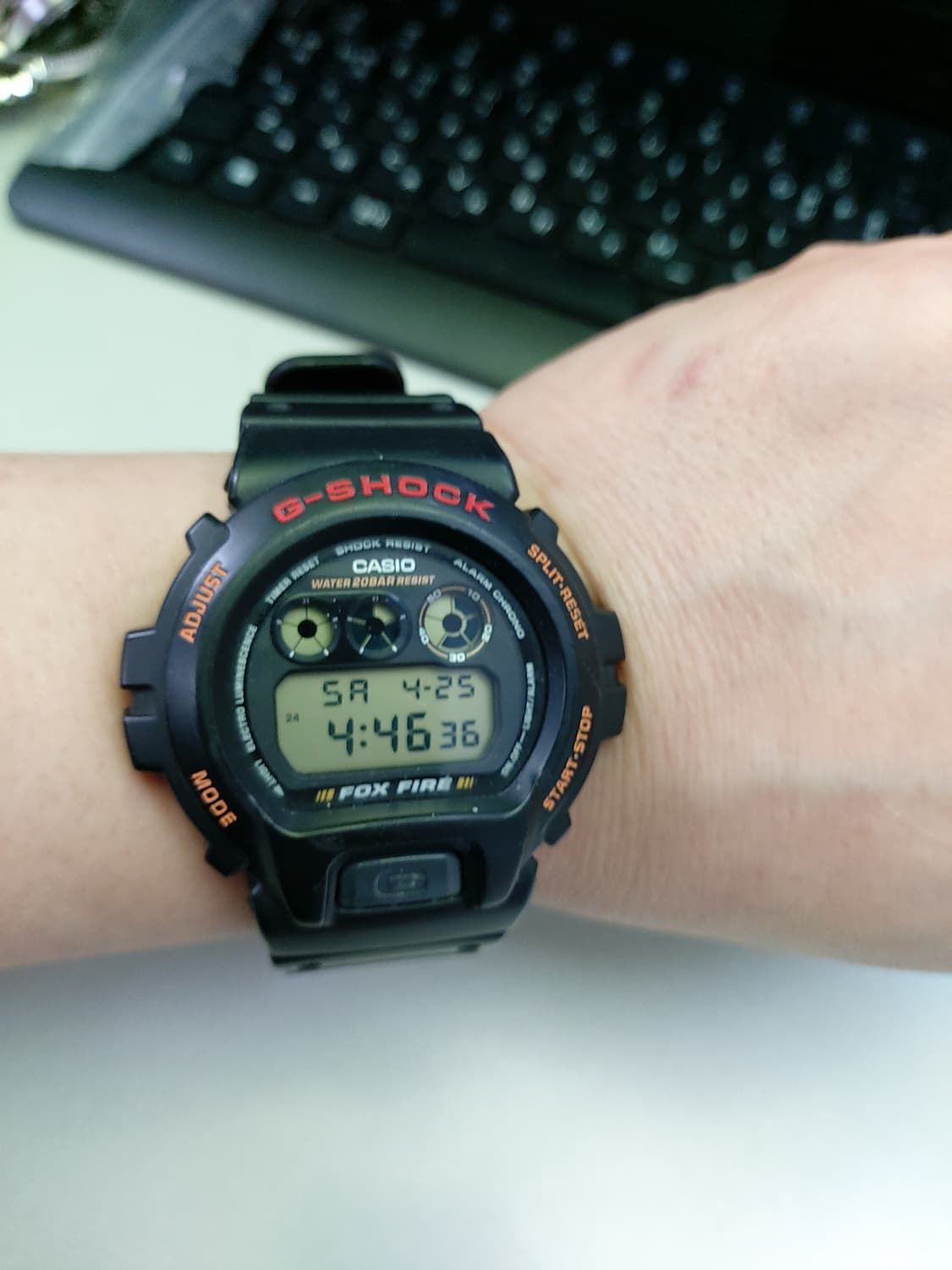 블랙 색상의 카시오 지샥 남성 시계 상품이미지4