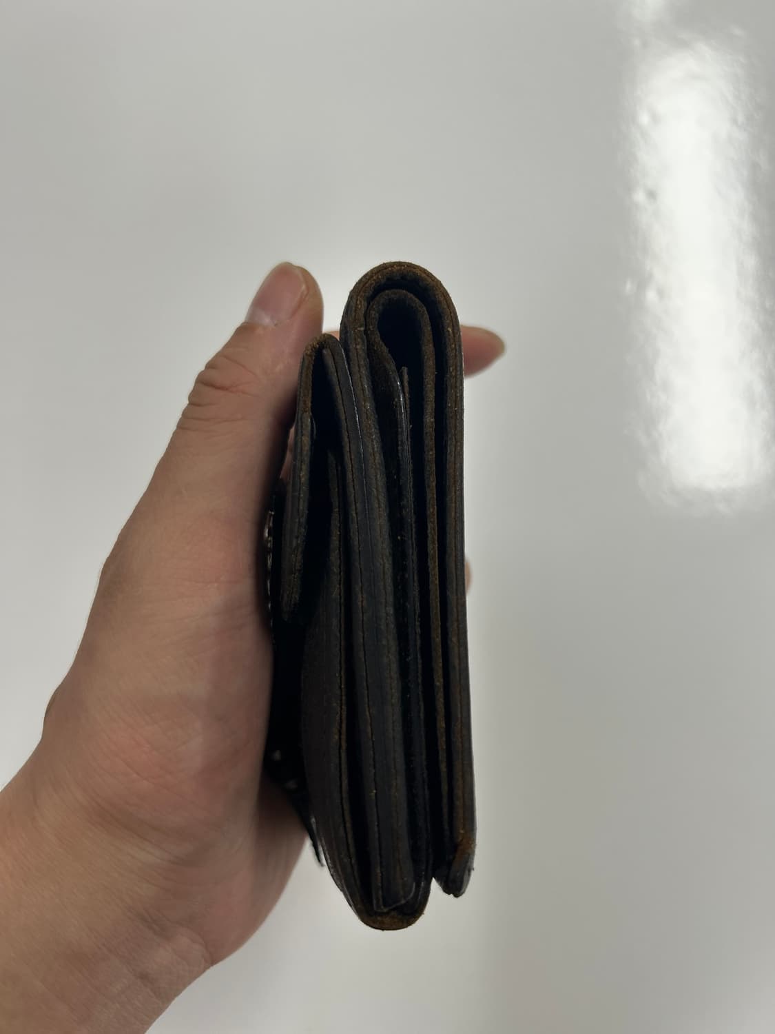 goros 고로스 새들레더 대형 플라워콘초 블랙 반지갑 상품이미지3