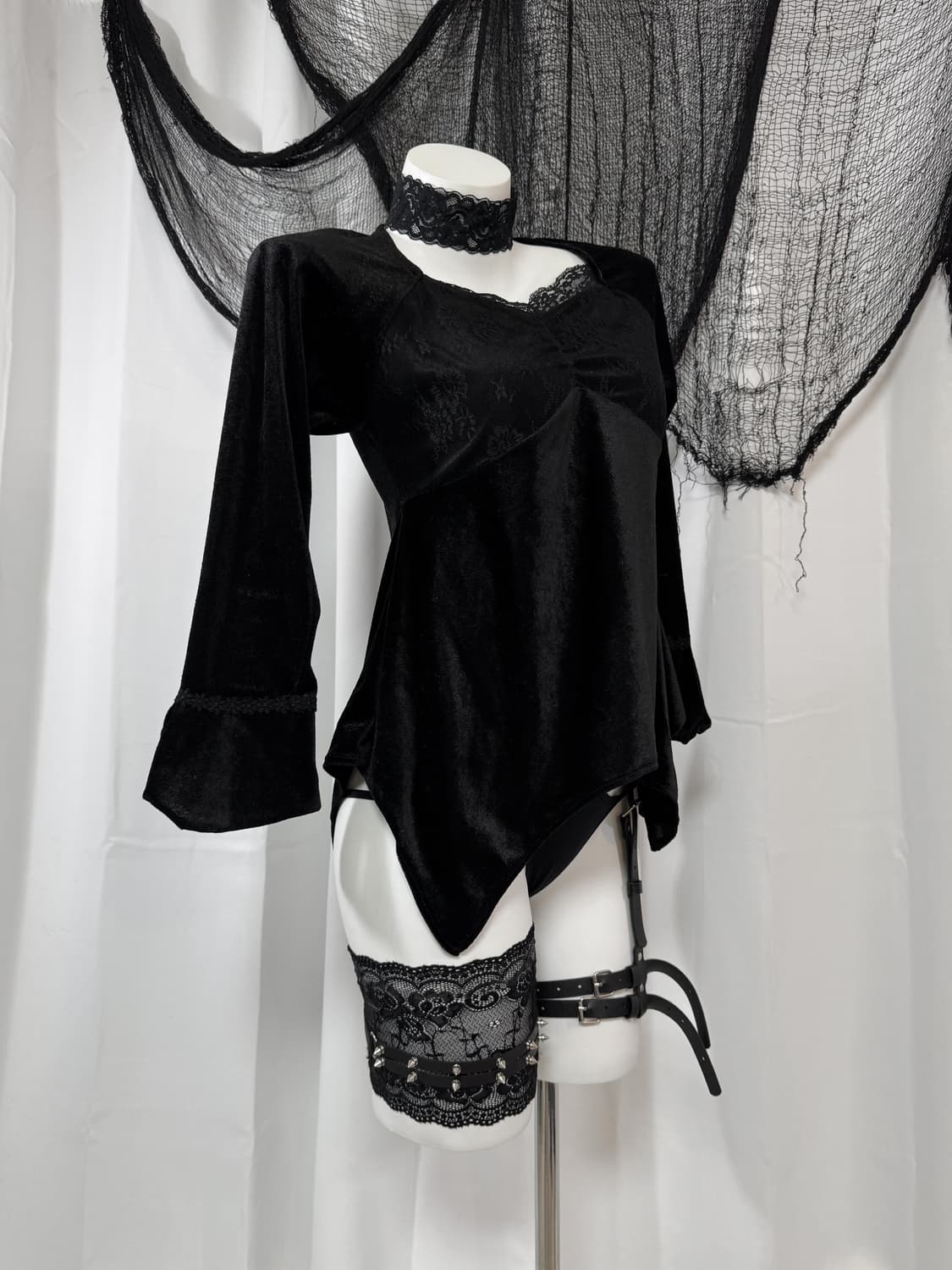 velvet lace blouse 상품이미지1