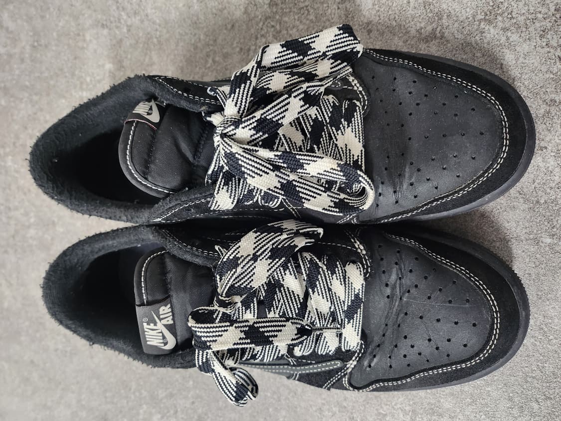 나이키 트래비스 스캇 블랙팬텀 270 상품이미지2