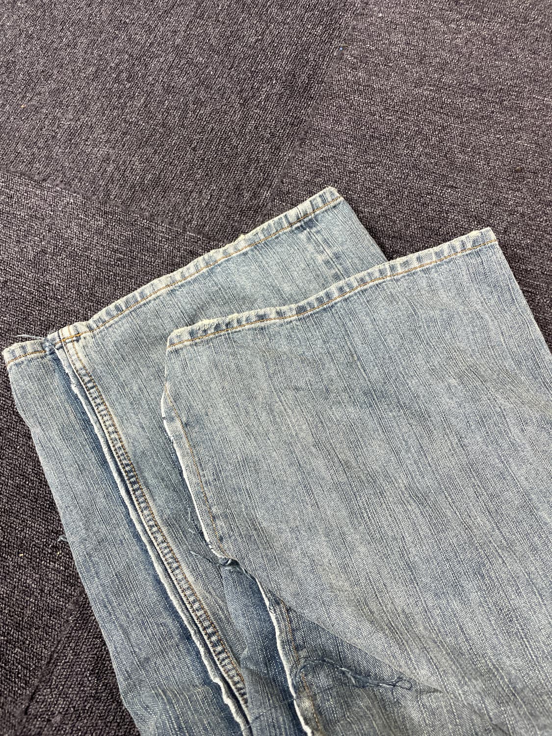 발렌시아가 컷업 데님 팬츠 상품이미지5