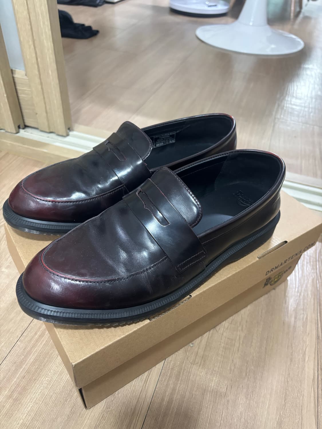 닥터마틴 테마라 체리 상품이미지1