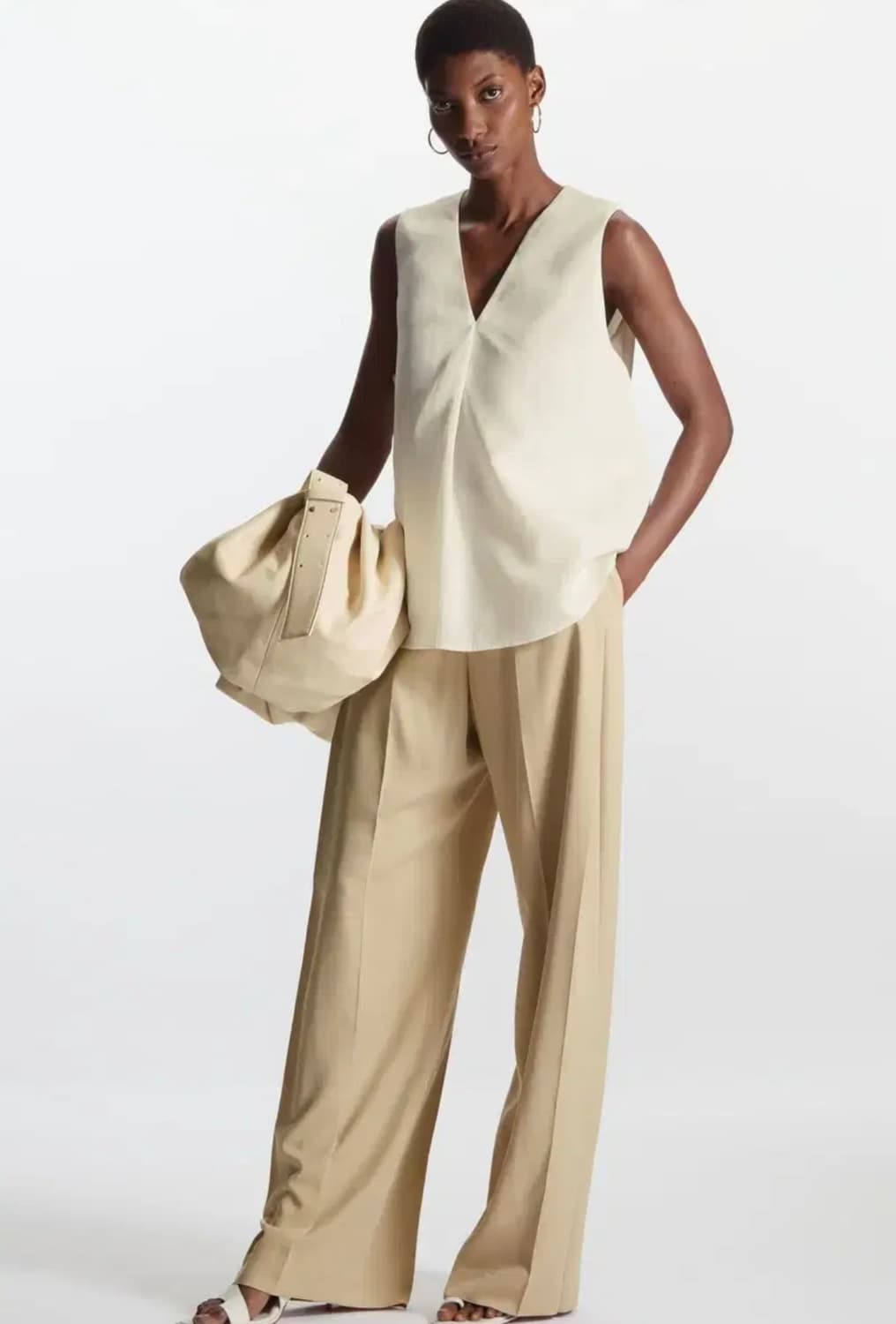 COS V-Neck Sleeveless Top White 40 상품이미지1