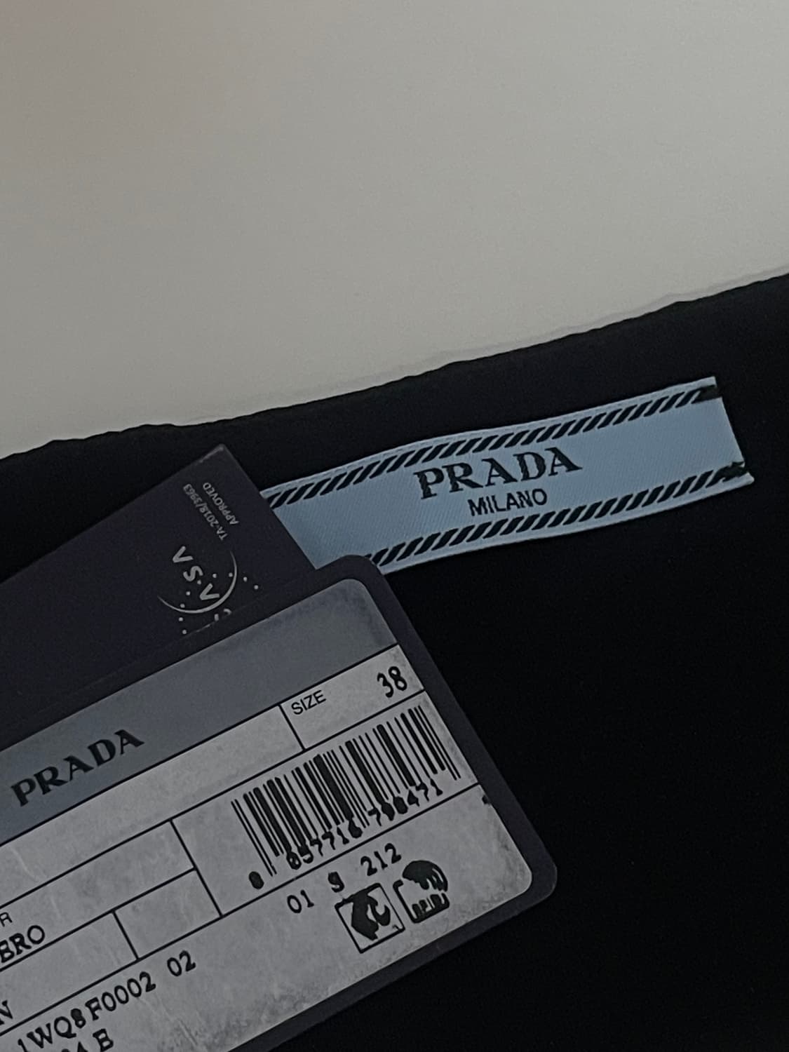 프라다 리나일론 브라탑 상품이미지4