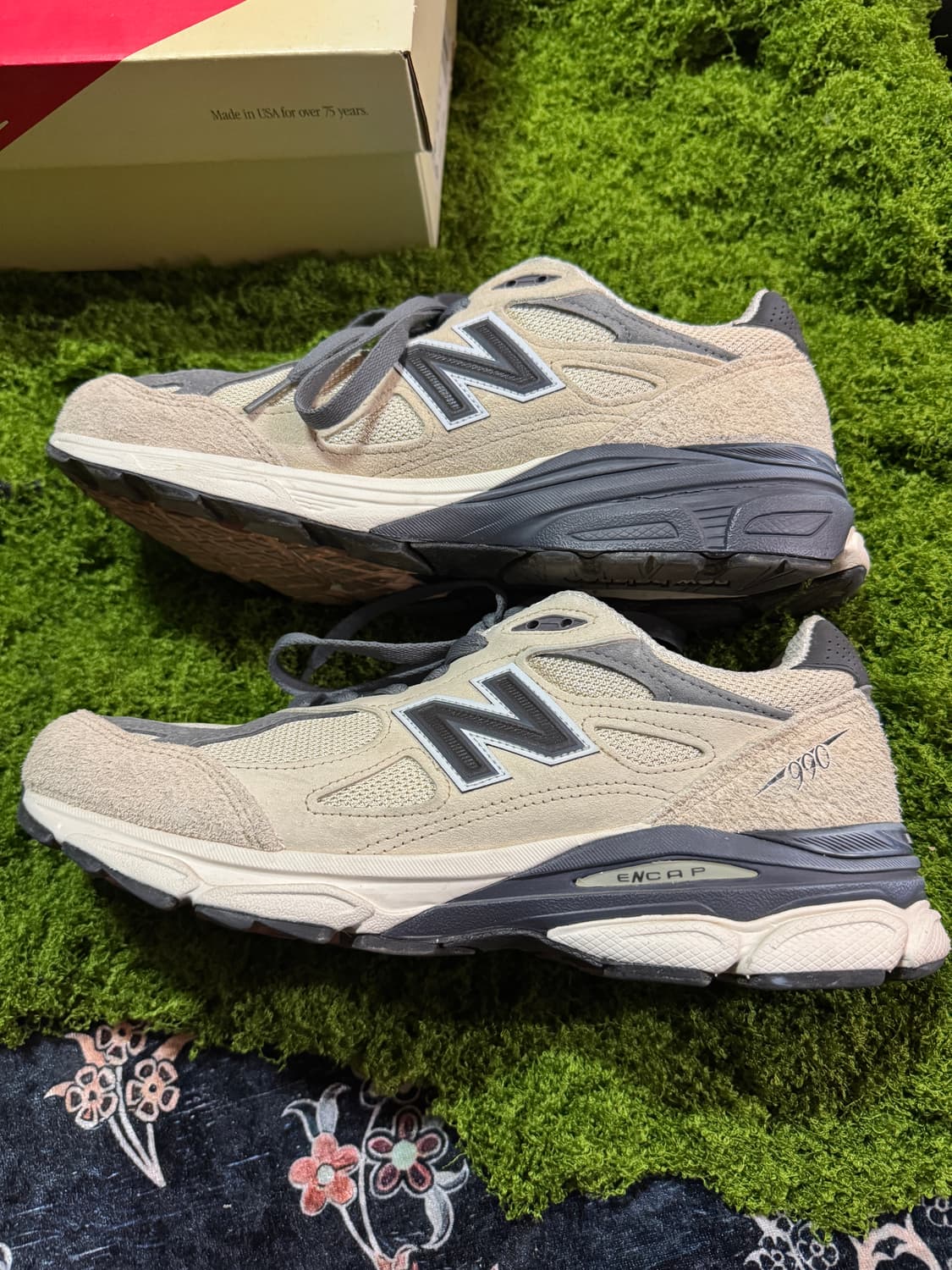 뉴발란스 990v3 USA 문빔 마카다미아 상품이미지3