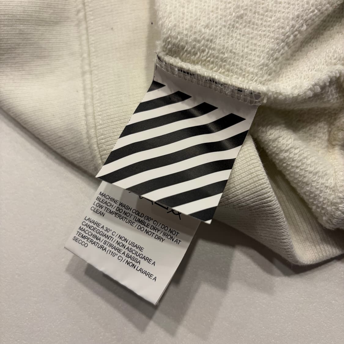 [2XL] 오프화이트 유화 페인팅 애로우 맨투맨 티셔츠 C716 상품이미지5