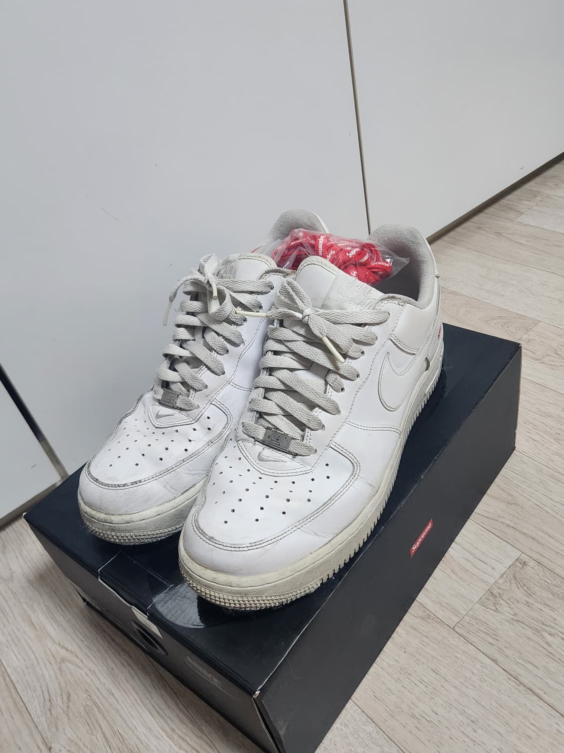 나이키슈프림 에어포스 275 상품이미지1