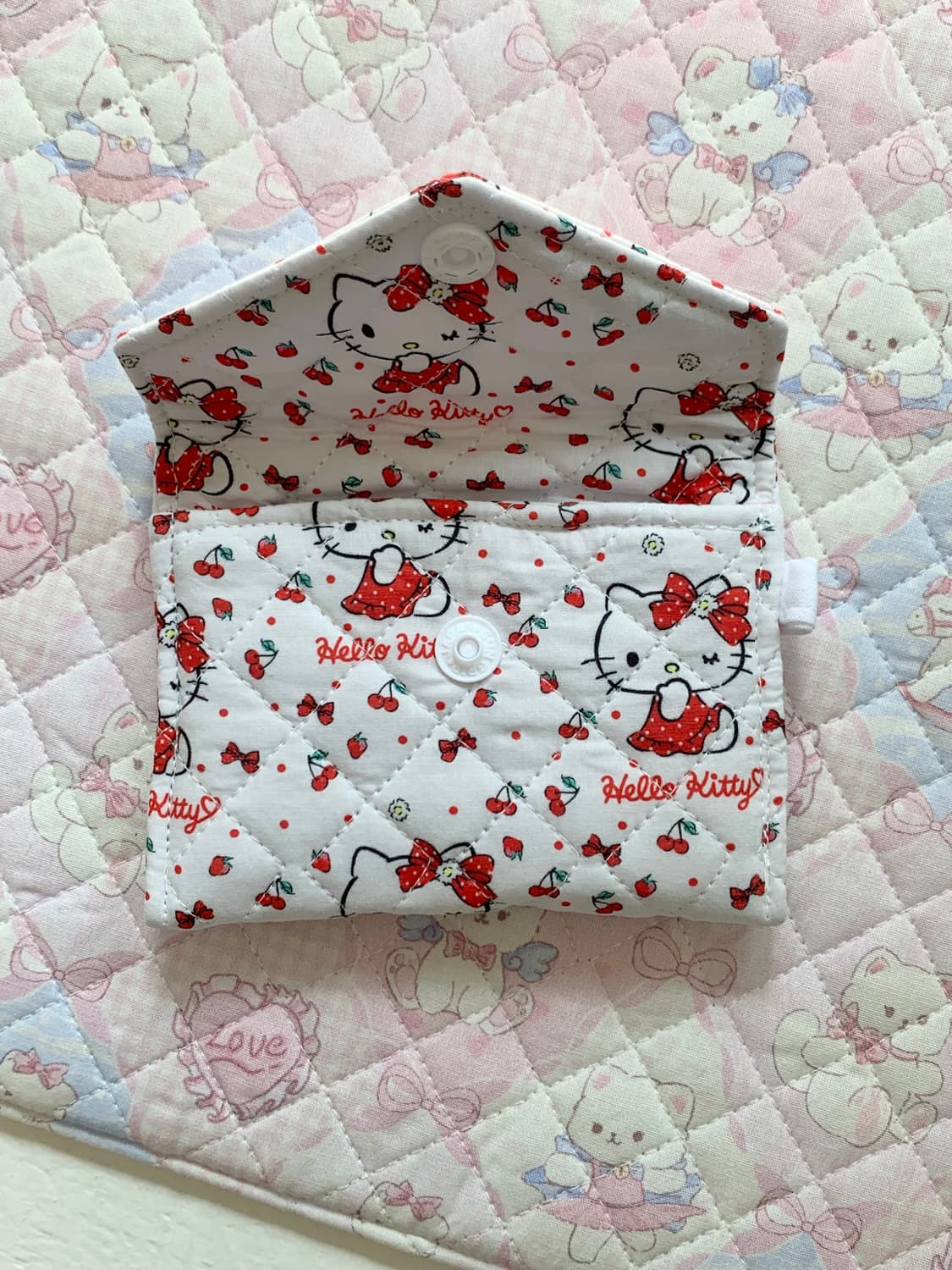 [ 핸드메이드 ] 헬로키티 체리 원단 똑딱이 카드지갑 상품이미지2
