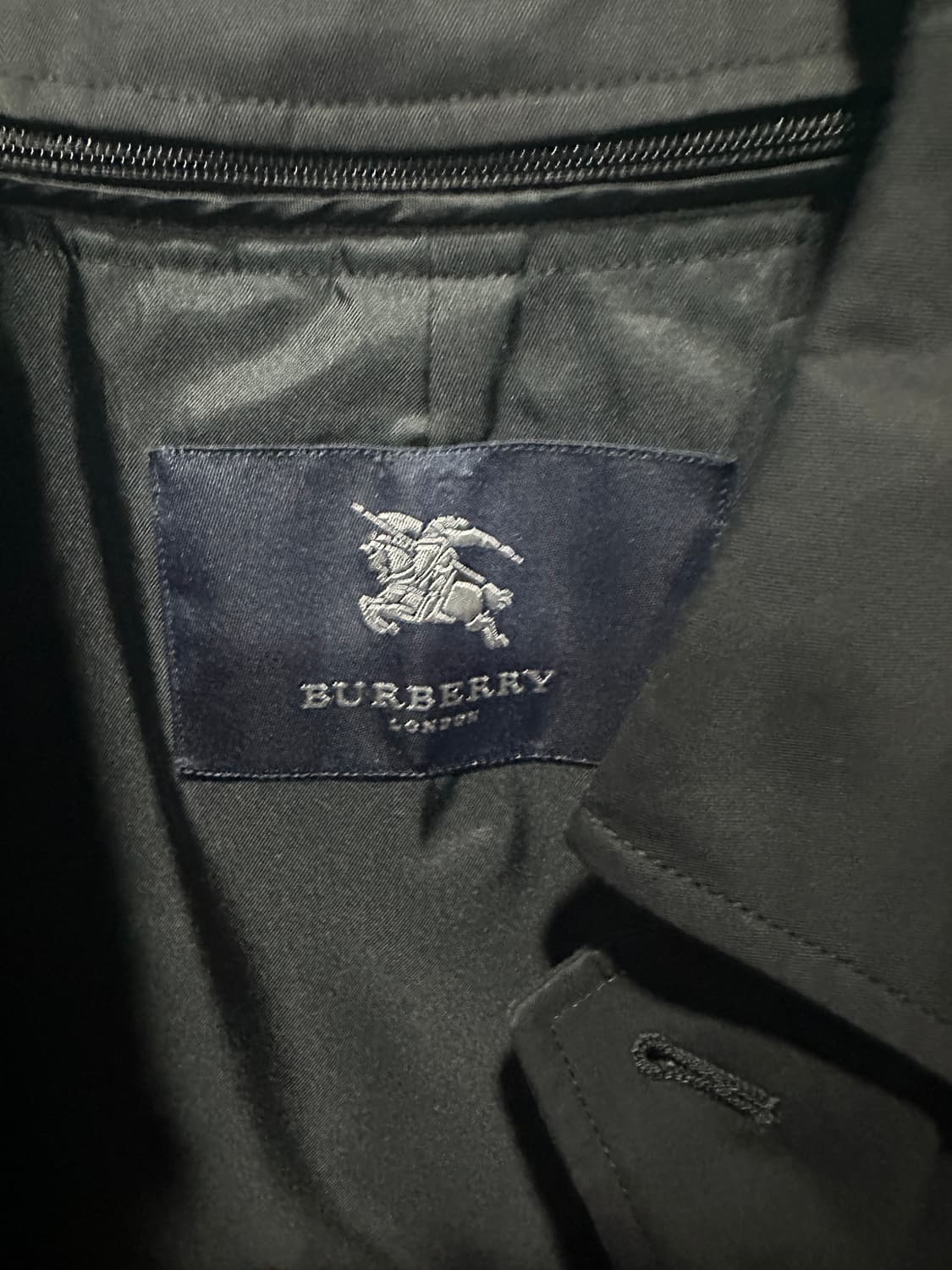 버버리 트렌치코트 블랙 105 상품이미지7