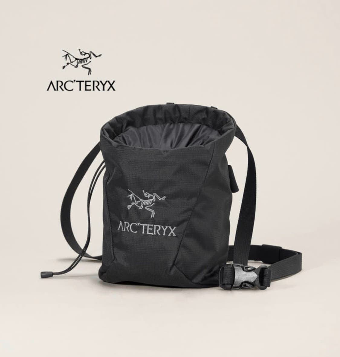 아크테릭스 이온 라이트웨이트 초크백 라지 블랙 판매합니다 상품이미지1