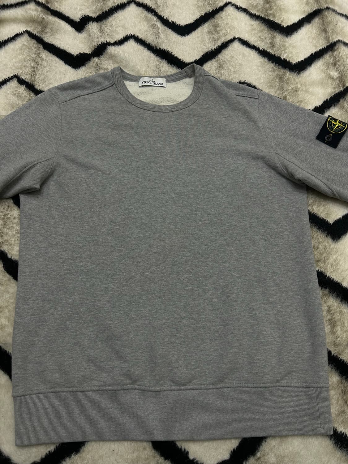 [L]스톤아일랜드 맨투맨/그레이/기모 상품이미지4