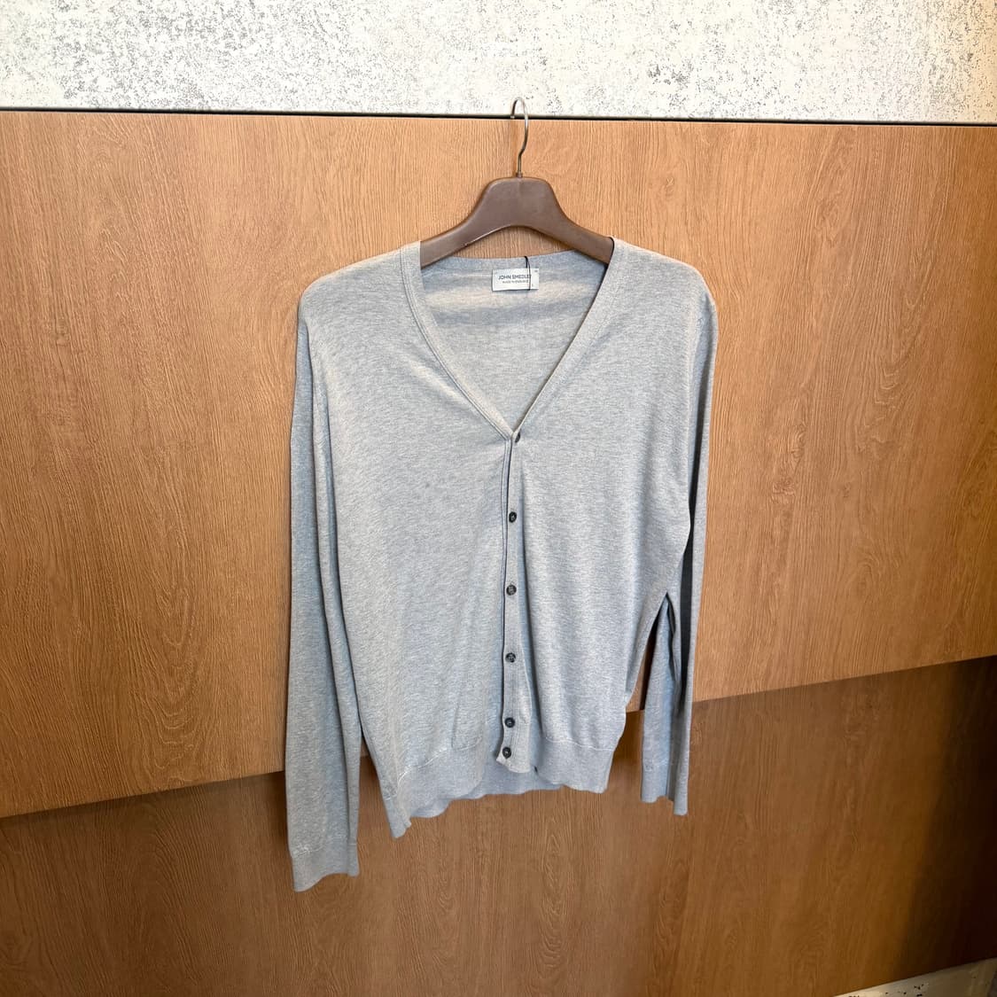 존 스메들리 브이넥 롱슬리브 가디건 무지 디테일 루즈핏 그레이 상품이미지1