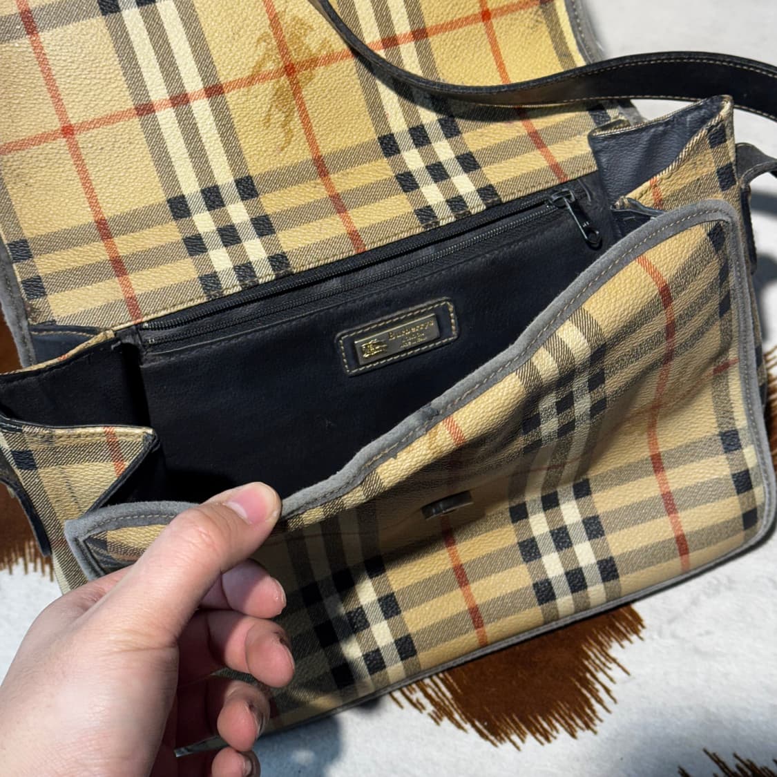 버버리 노바체크 레더 크로스백 메신저백 y2k 상품이미지7