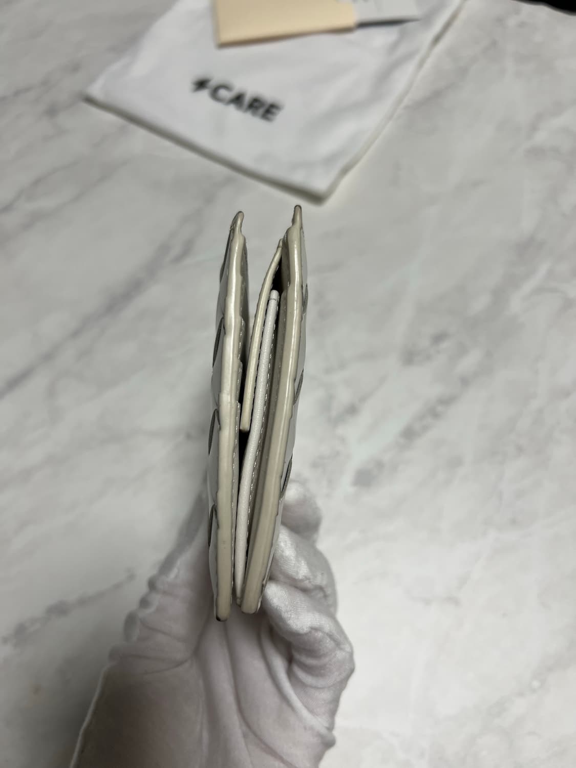 보테가베네타 인트레치아토 반지갑 상품이미지4