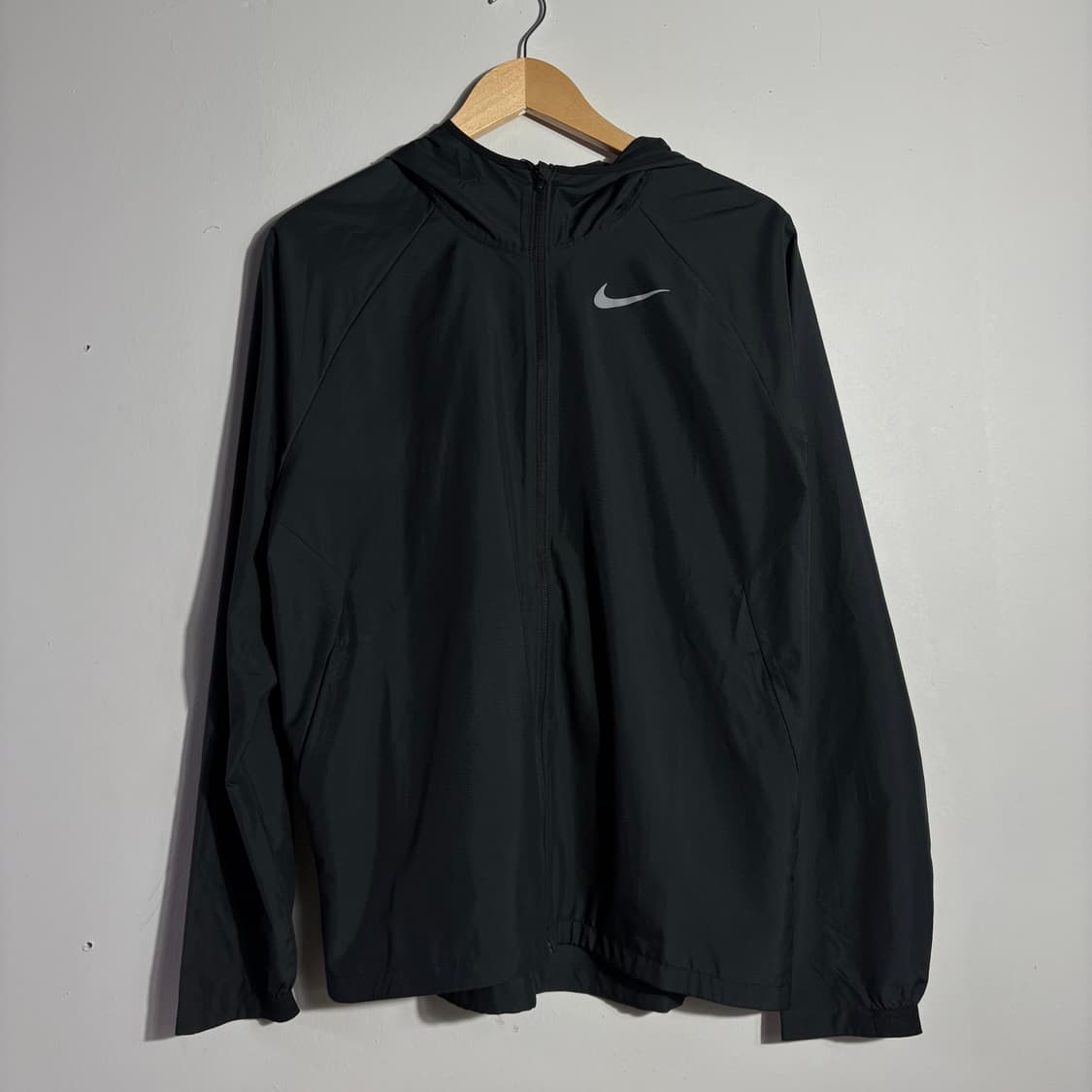 나이키 블랙 경량 후드 윈드브레이커 자켓 (무료배송) 상품이미지1