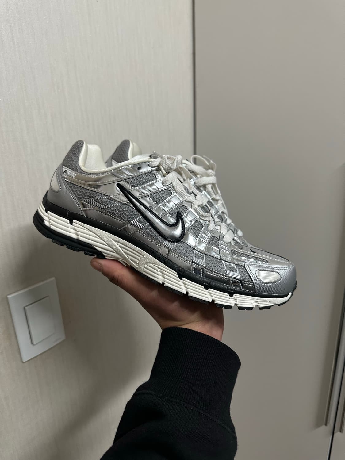 나이키 P-6000 실버 260mm 상품이미지1