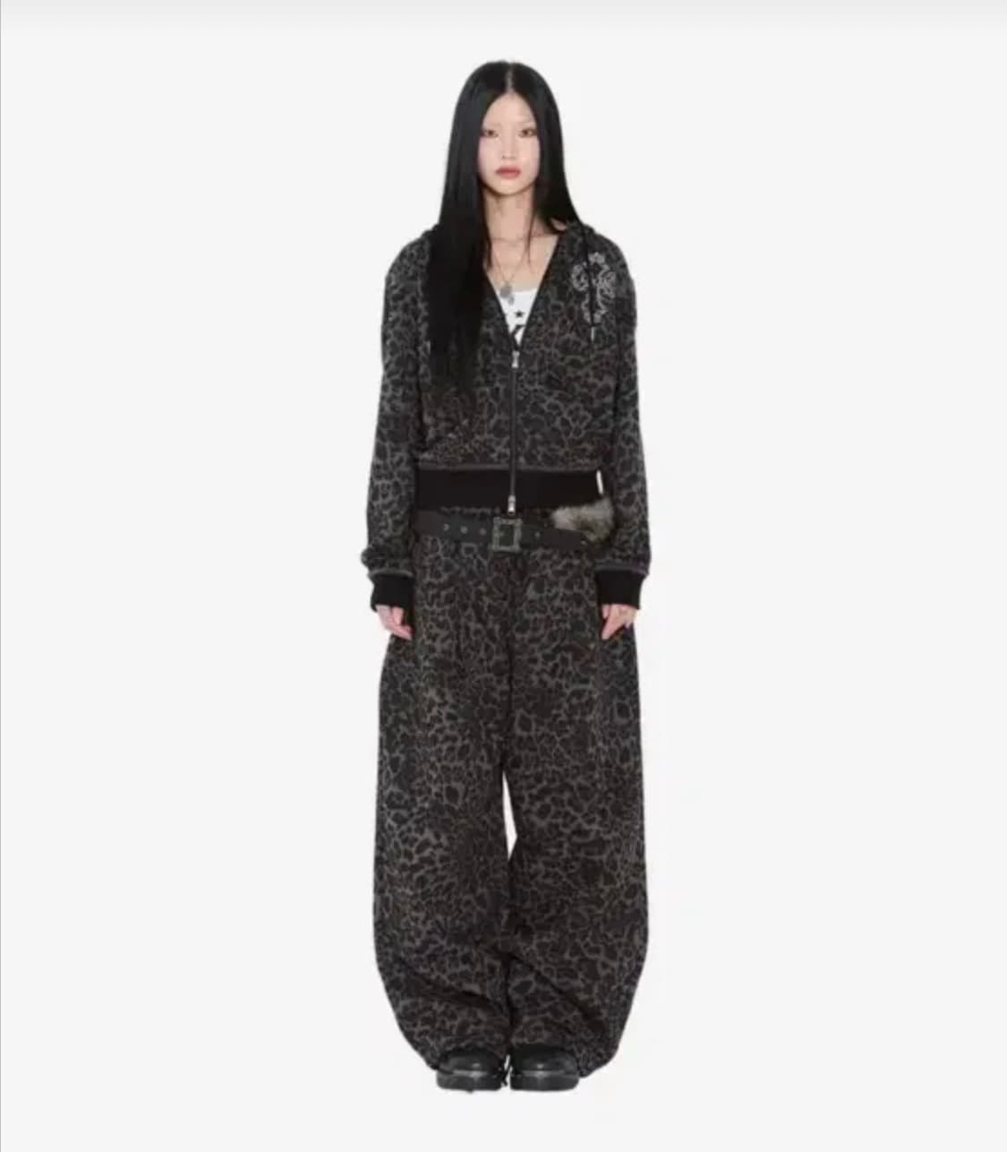 [다영X아캄] Leopard Zip-Up Hoodie (Charcoal) 상품이미지3