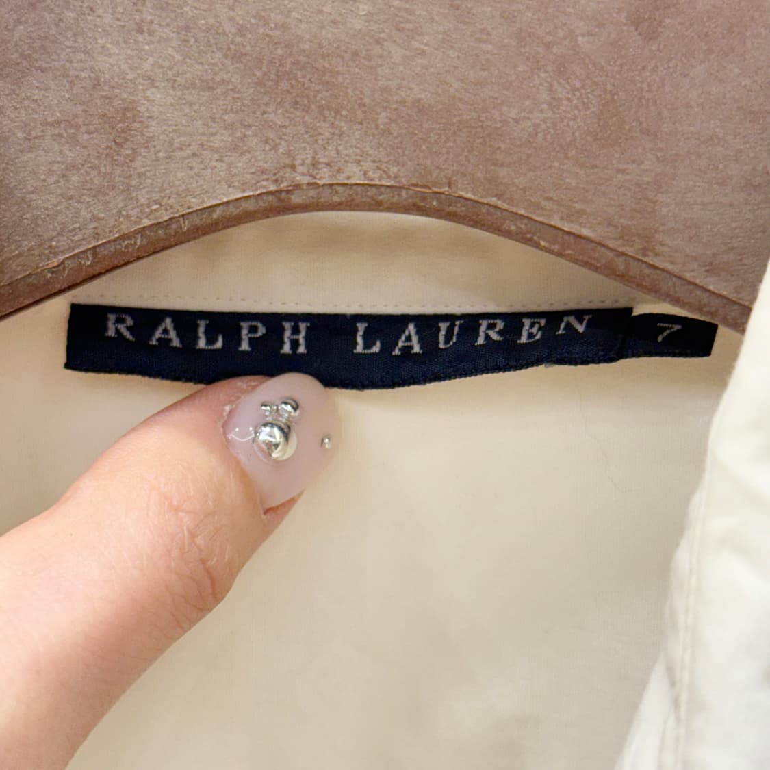 버버리 블랙 라벨 포켓 반팔 셔츠 로고 자수 롤업 슬리브 아이보리 상품이미지7