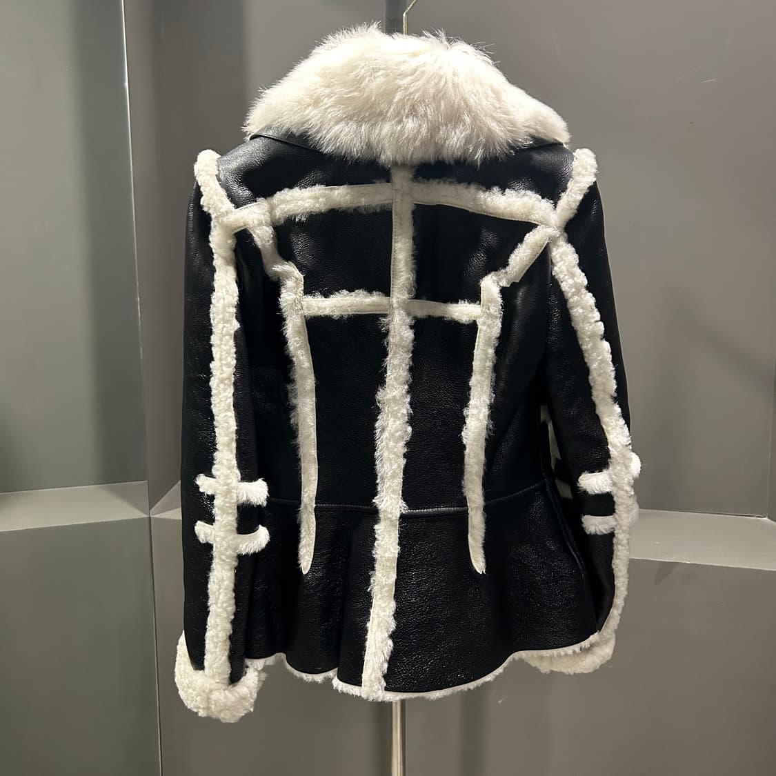 알렉산더 맥퀸 퍼 무스탕 자켓 상품이미지5