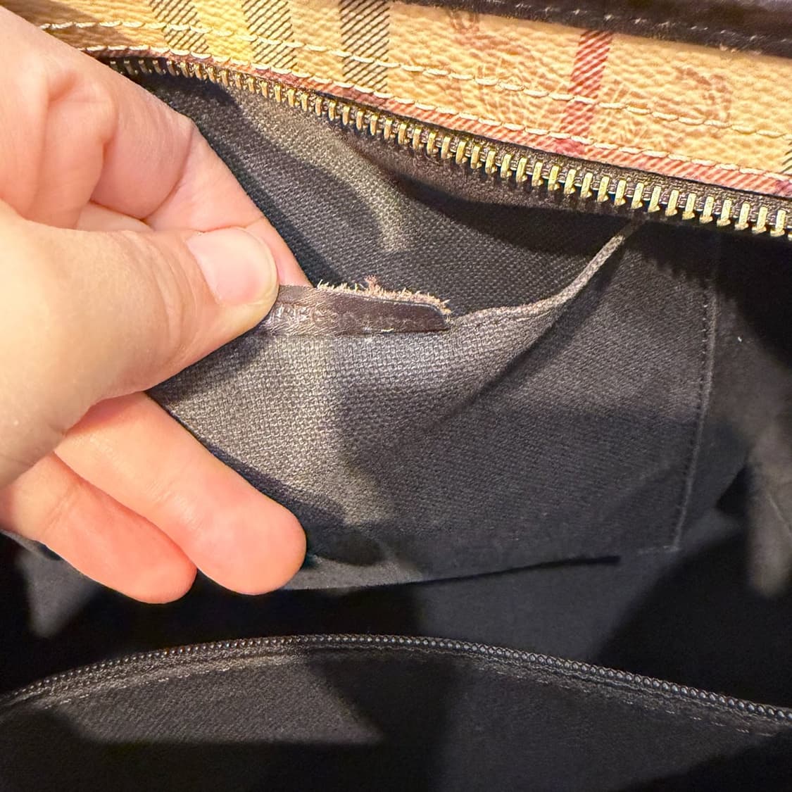 버버리 체크 숄더백 가방 상품이미지9