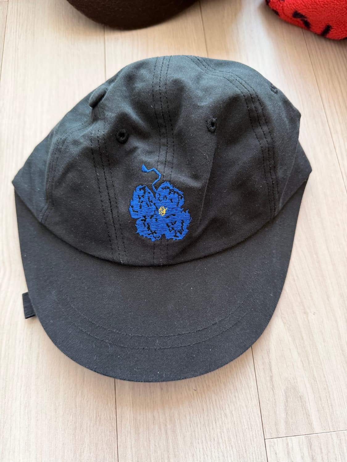 아더에러 모자  상품이미지1