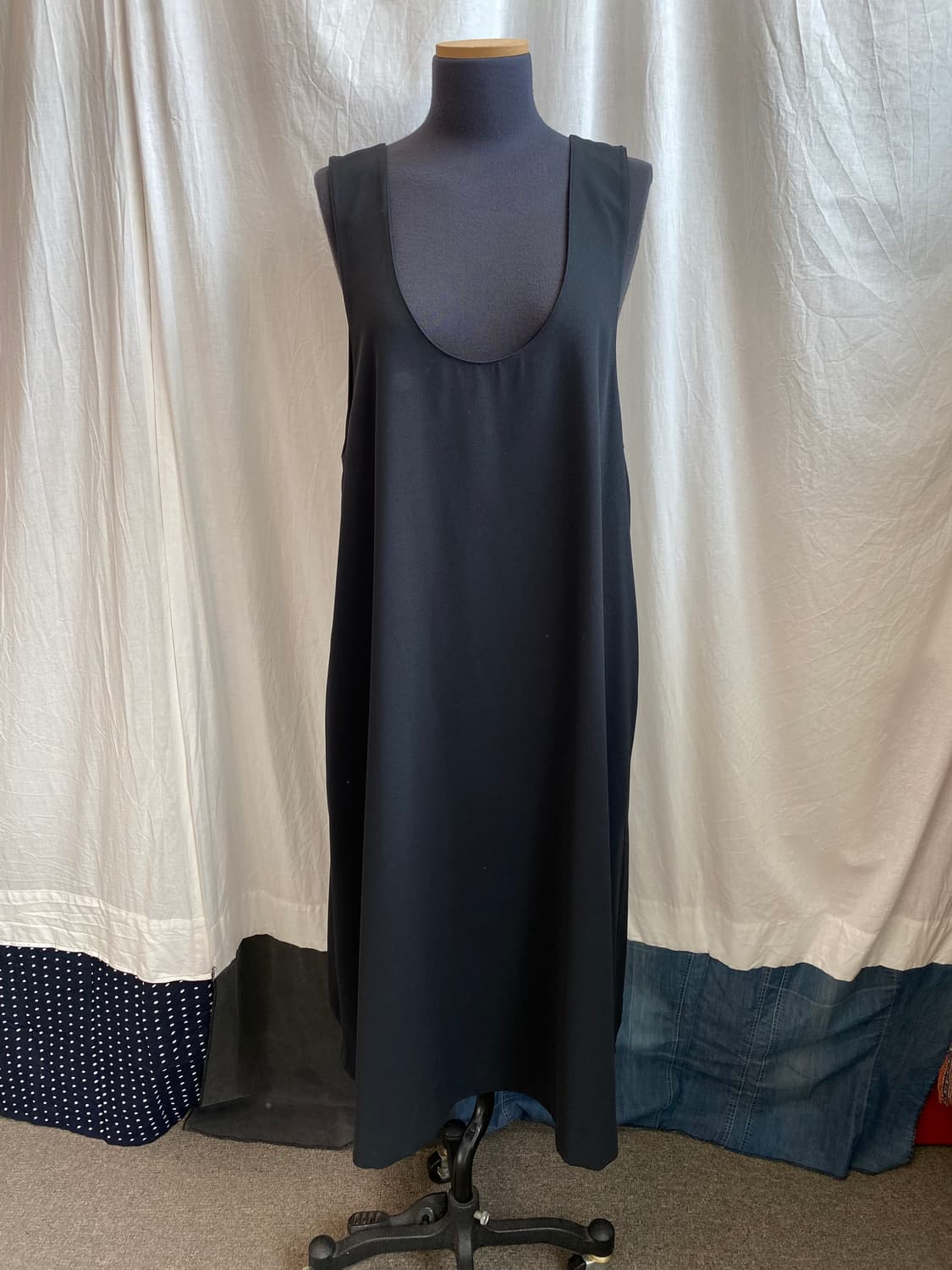 블랙 라운드 롱원피스(L) 상품이미지1