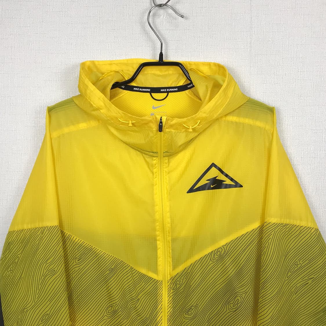 나이키 NIKE 런닝 트레일 경량 바람막이 남성L (100) 상품이미지3