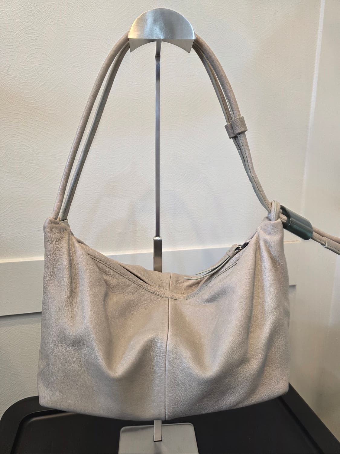 아카이브앱크 릿지 숄더백 스웨이드크림 상품이미지3