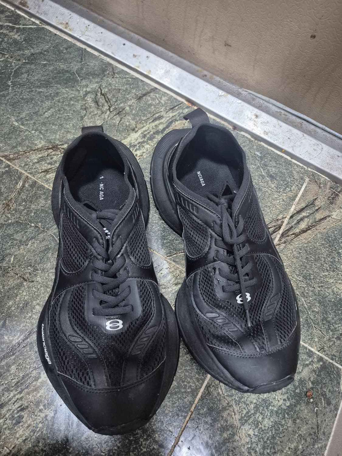 발렌시아가 서킷 42사이즈(270) 상품이미지1