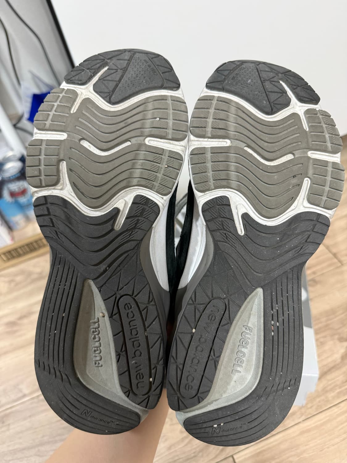 뉴발란스 990v6 블랙255 상품이미지5