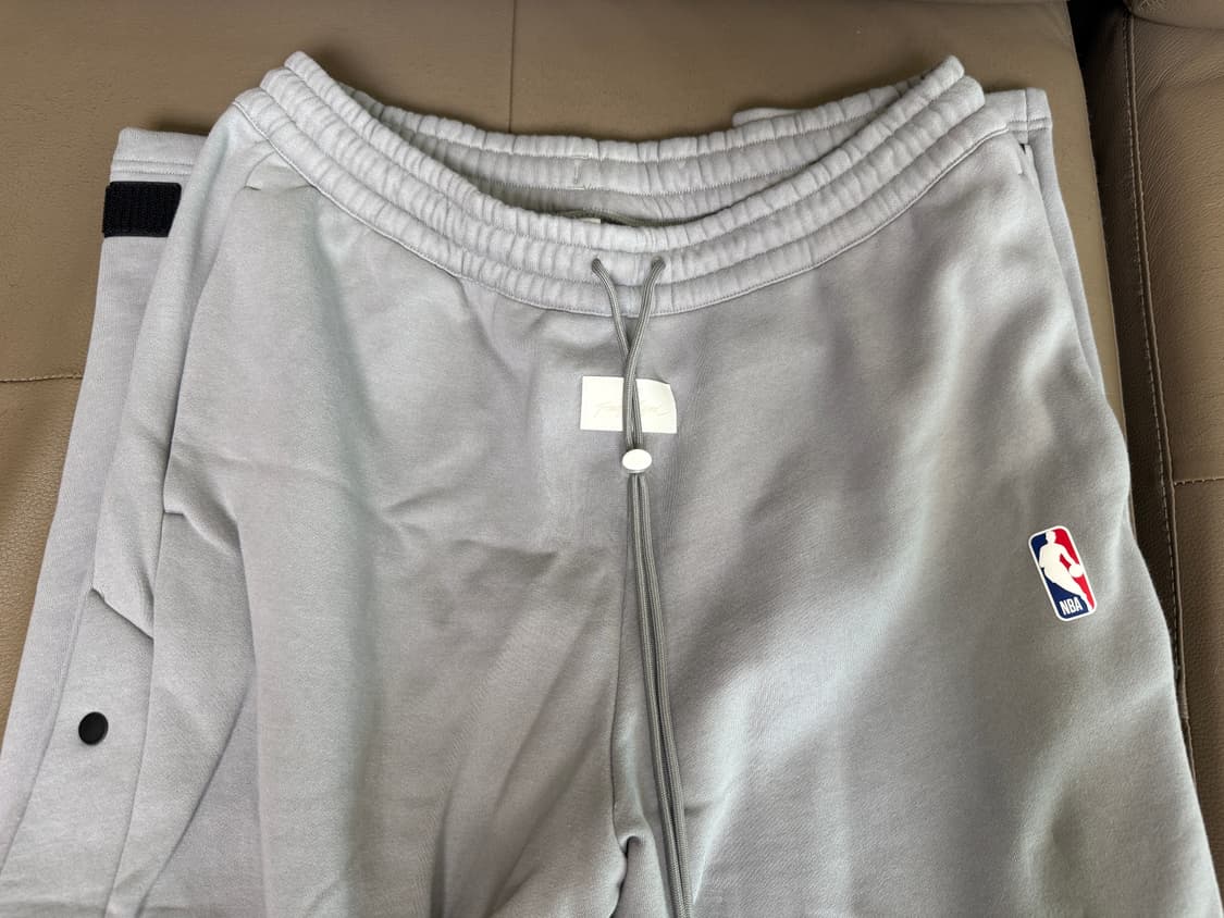 [L] 나이키 피어오브갓 피오갓 웜업 팬츠 더스트 (BV5791-003) 상품이미지3