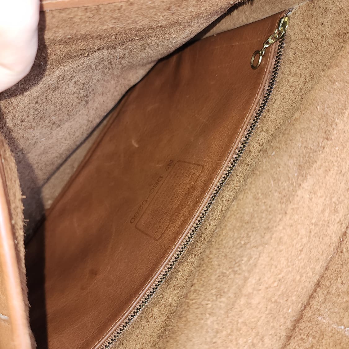 90년대 올드 코치 빈티지 글로브 탠디 레더 카우하이드 크로스백 상품이미지9