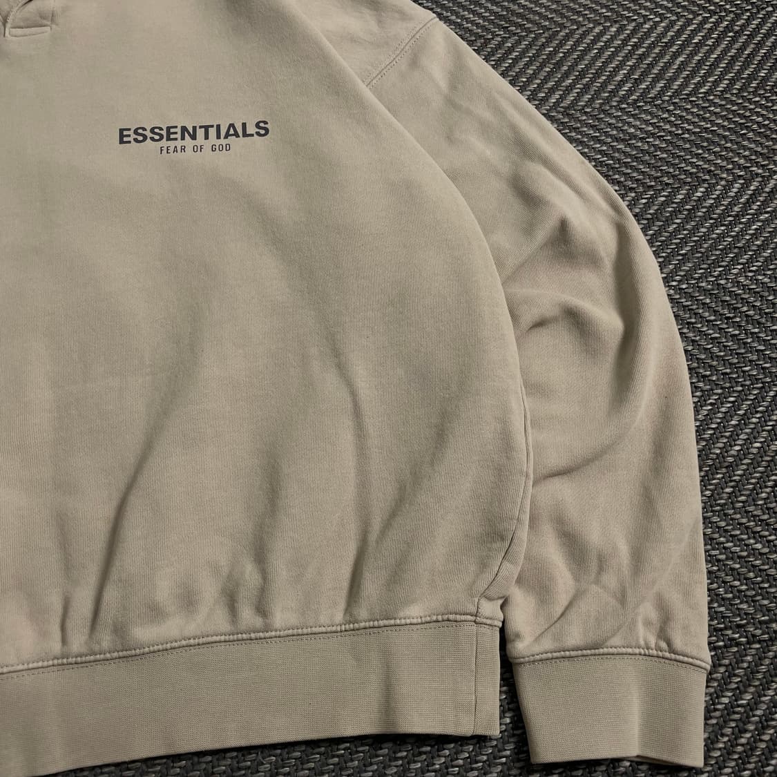 피어오브갓 에센셜 빅로고 박시핏 크림 롱 슬리브y 3817 상품이미지5