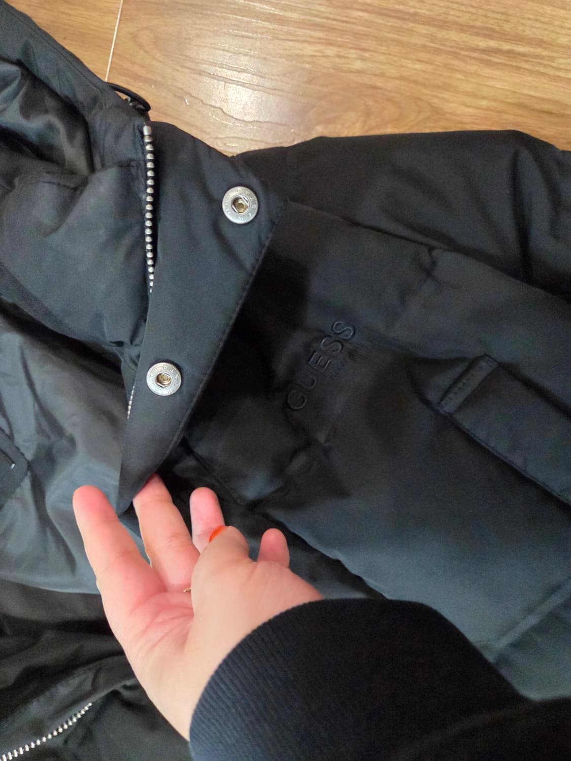 게스 롱패딩 판매합니다~ 상품이미지2