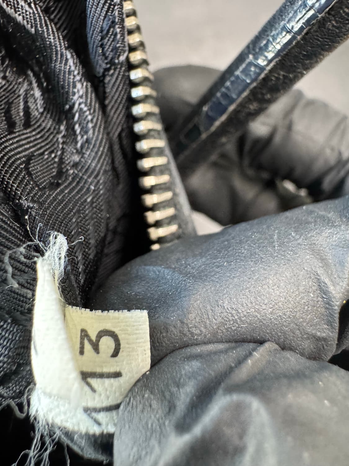 프라다 레더 숄더백(정품) 상품이미지9