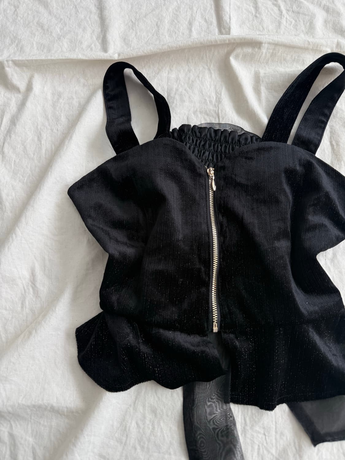 엑시즈팜 로걀 러블리 크롭 슬리브리스 상품이미지5