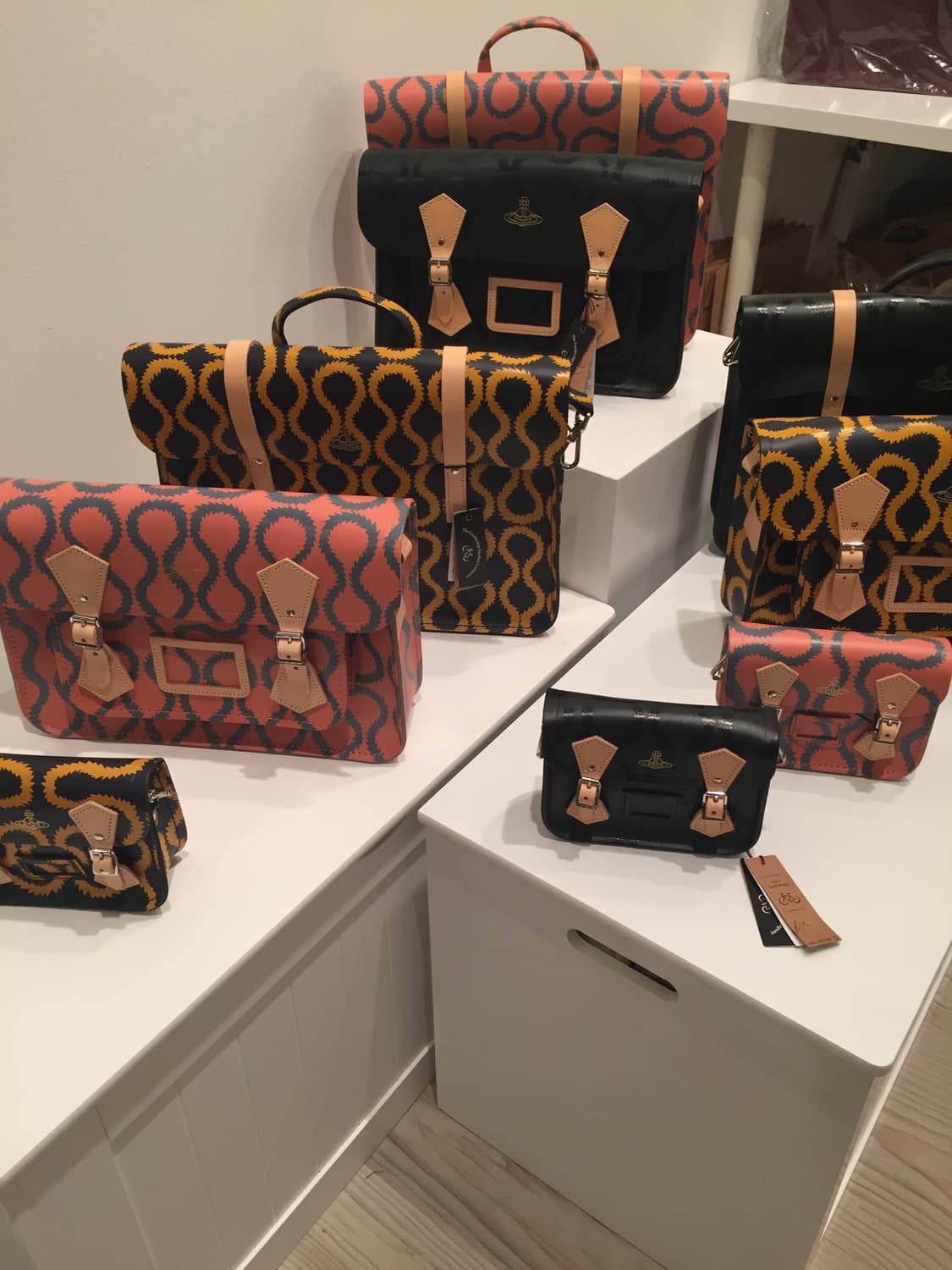 Vivienne Westwood 캠브리지 샤첼백 상품이미지9