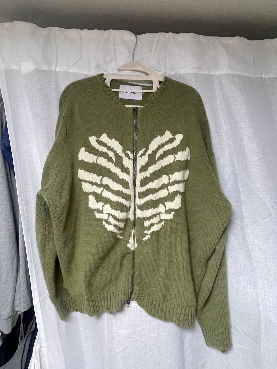 엑스톤즈 보운 니트집업 카키 상품이미지1