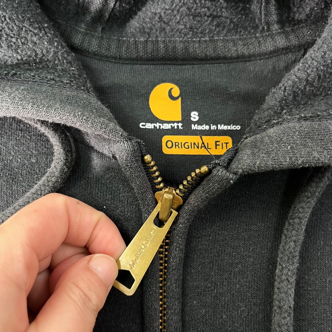 100 칼하트 블랙 후드집업 상품이미지2