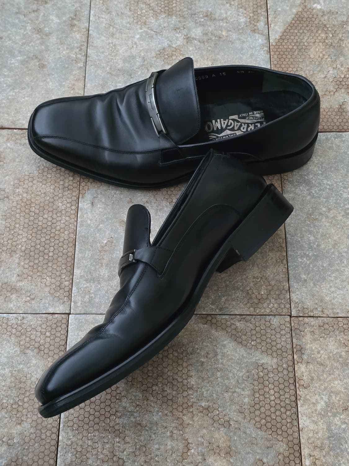 (255)페라가모 블랙 로퍼 구두 상품이미지5