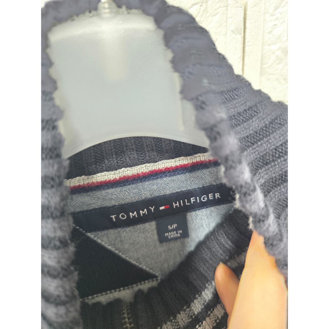 타미힐피거 남성 스트라이프 니트 집업 S fda 상품이미지2